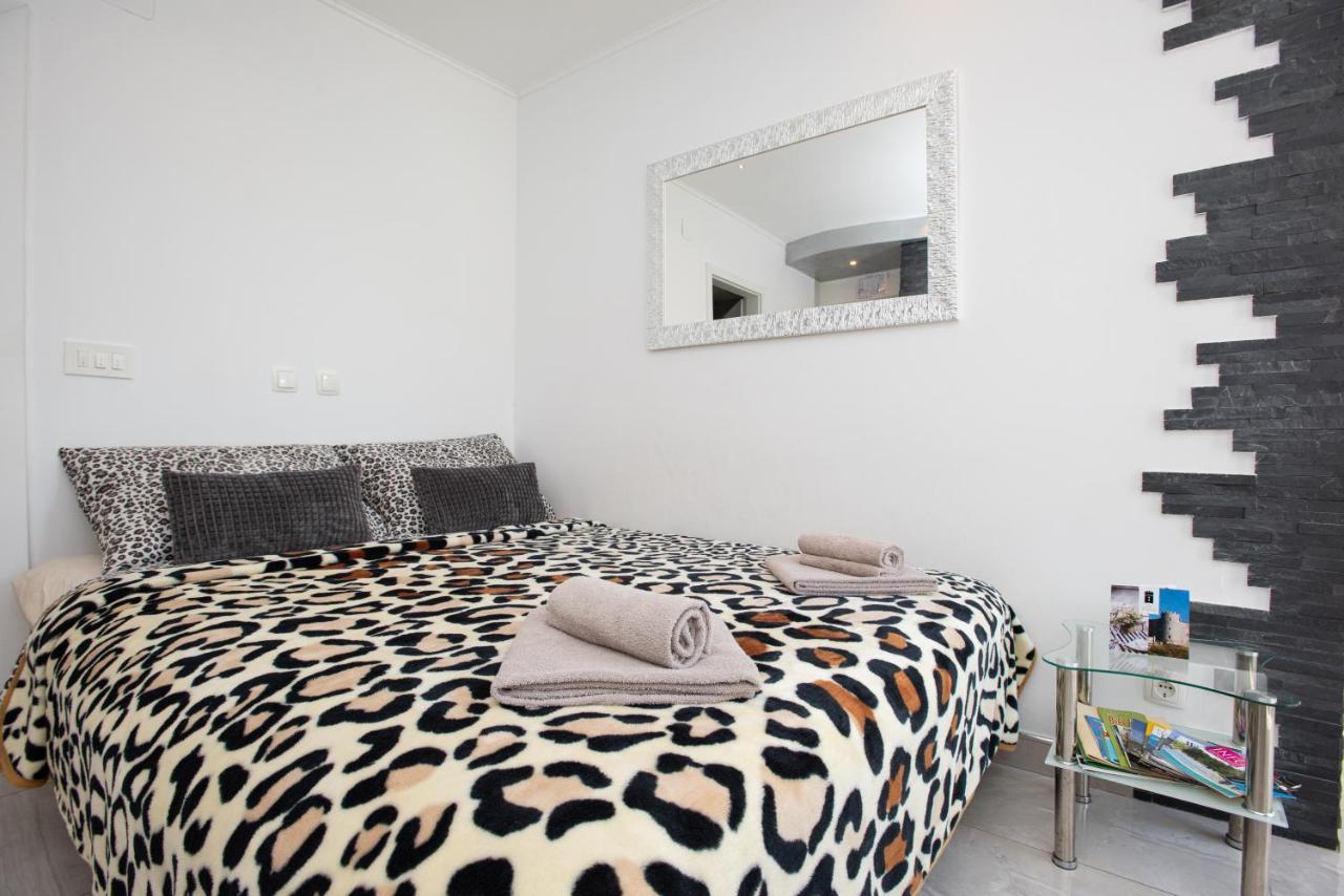 Apartments Viky Kraljevica Eksteriør bilde
